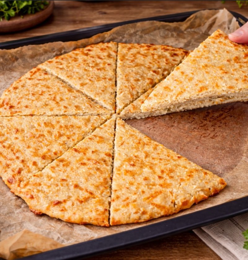 Herzhafter Haferflocken-Zwiebel-Fladen mit Mozzarella