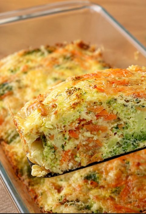 Brokkoli-Karotten-Käse-Auflauf mit Eiern