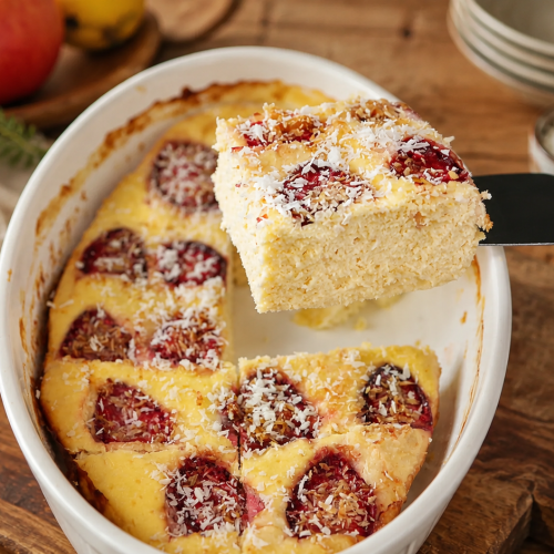 Quark-Auflauf mit Banane, Erdbeeren und Kokos
