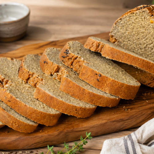 Brot aus Kichererbsen, roten Linsen und Leinsamen
