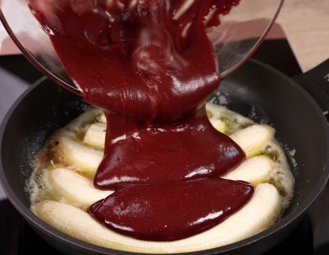 Bananen-Upside-Down-Kuchen aus der Pfanne