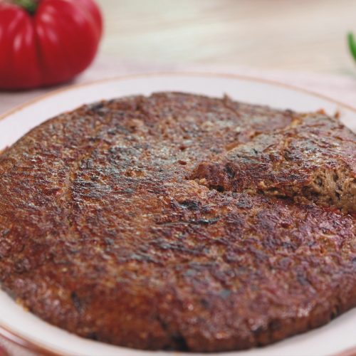 Herzhafte Auberginen-Pfanne mit Tomaten und Kräutern