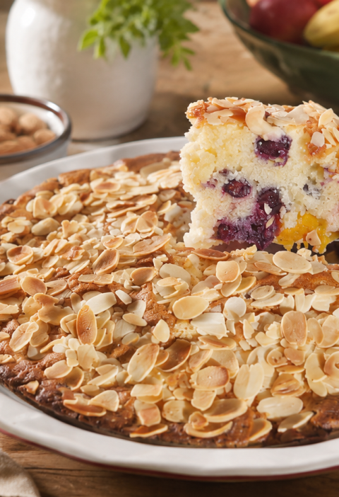 Saftiger Aprikosenkuchen mit Heidelbeeren
