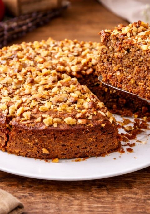 Gesunder Dattel-Hafer-Kuchen ohne raffinierten Zucker