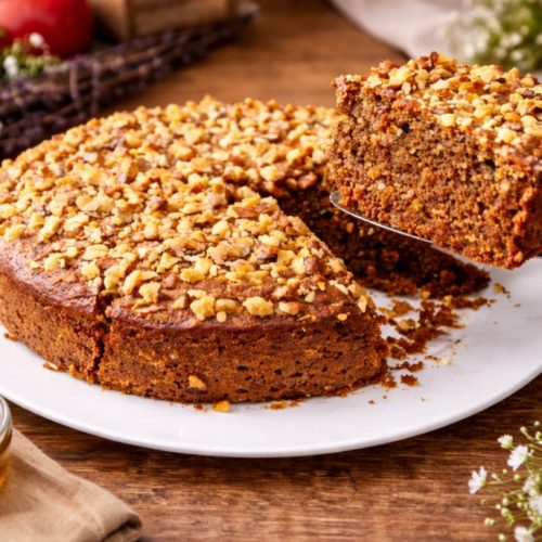 Gesunder Dattel-Hafer-Kuchen ohne raffinierten Zucker