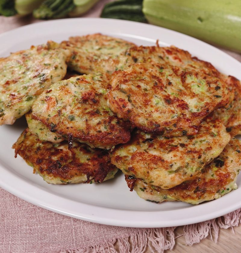 Zucchini-Hähnchen-Puffer mit Kartoffeln